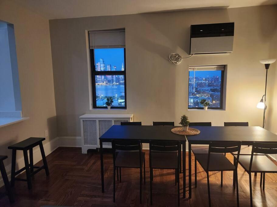 Ferienwohnung Elegant 2 Bed Gem! Mins From Nyc Union City Exterior foto